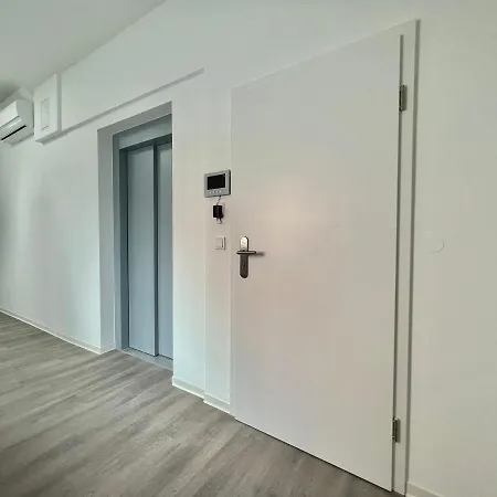 Premium Fewo - Blick Auf Felsenkirche & Schloss - Traveller Award 2024