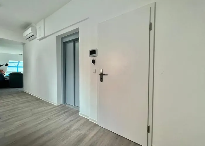 Premium Fewo - Blick Auf Felsenkirche & Schloss - Traveller Award 2024